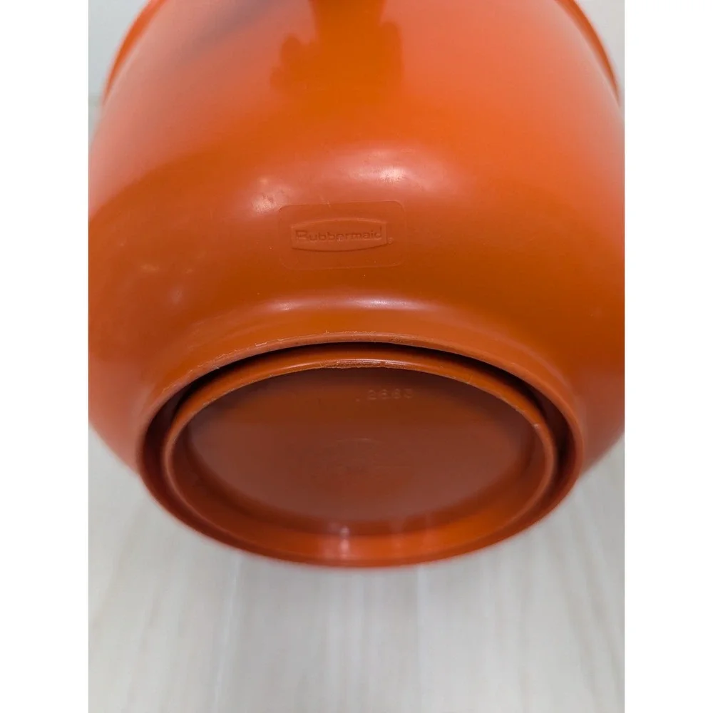 Rubbermaid vintage orange 2663 Mix Grip 12C mixing batter bowl pour pitcher USED